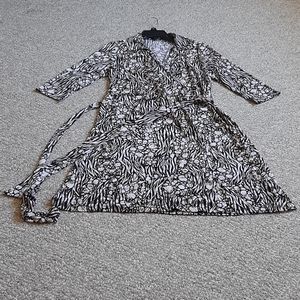 George 3/4 Sleeves Blouse Style Wrap Dress